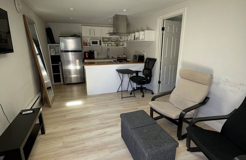 Willow Glen Cabaña | Private 1BR/1BA Cottage in Willow Glen, San Jose