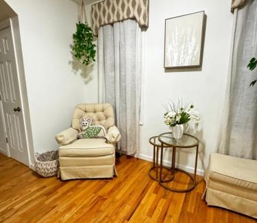 Elizabeth Apartamento | Private 1st floor Apartment - Only 5 min Away from Newark Airport and 30 min to NYC