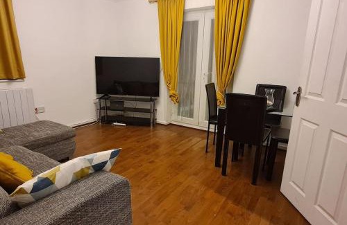 Custom House Apartamento | Private 2 Bed Flat close to EXCEL & CITY AIRPORT