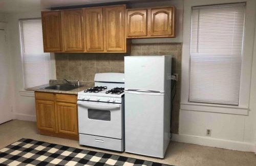 Elizabeth Apartamento | Private 2-bedroom apartment with direct bus to NYC Manhattan only a 5-minute walk away