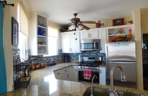 Laguna Shores Casa | Hermosa casa con vista al mar en Laguna Shores Resort orientado a la familia