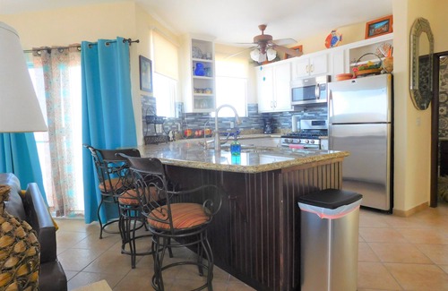 Laguna Shores Casa | Hermosa casa con vista al mar en Laguna Shores Resort orientado a la familia