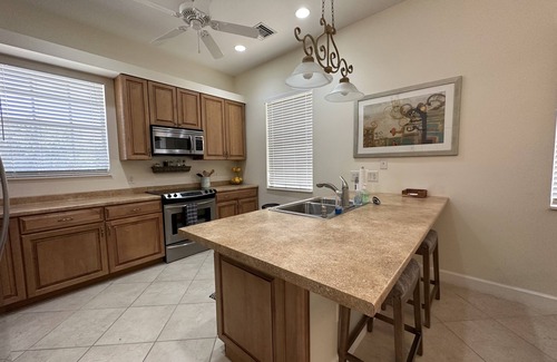Stuart Casa | Alquiler privado de temporada de 3 dormitorios y 2 baños en Tropical Oasis en Stuart FL
