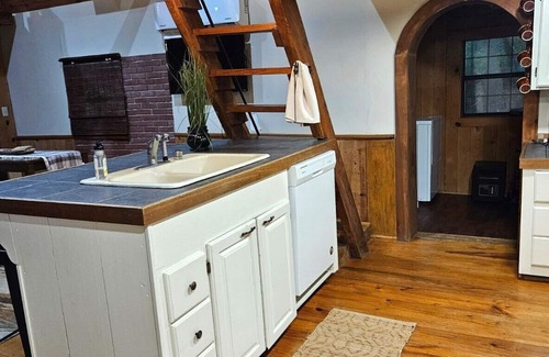 Everton Cabina | Private 3-bed open cabin in peaceful Everton with WiFi, AC