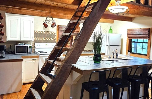 Everton Cabina | Private 3-bed open cabin in peaceful Everton with WiFi, AC
