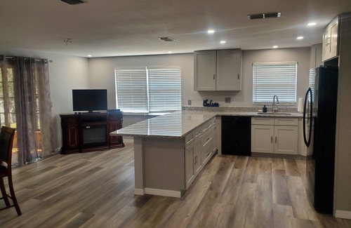 Flor-a-mar Casa | USTED ESPERA EL PARAISO EN ESTE 3 dormitorios 2 1/2 baño de la piscina Y PRIVADO casa de playa