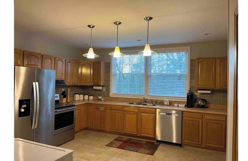 White Bluff Casa | Private 3 BR Home on 17 Wooded Acres with Easy Access to Nashville