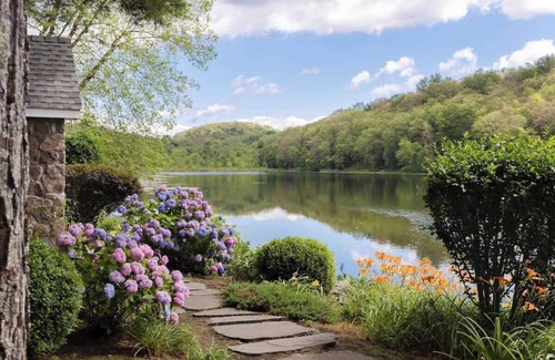 Highland Casa | Private 37 Acre Lake Estate on 164 Acres - 11 BR
