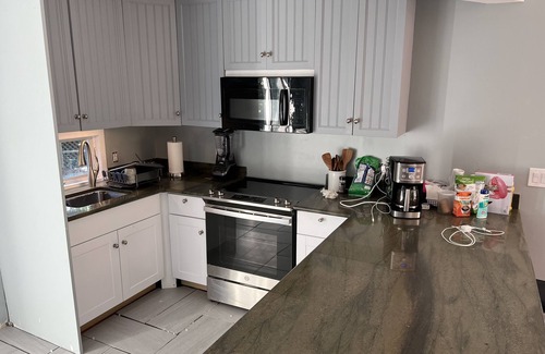 Fire Island Pines Cabaña | Private 3BR 3BA Fire Island Cottage w/pool 4 min to harborl