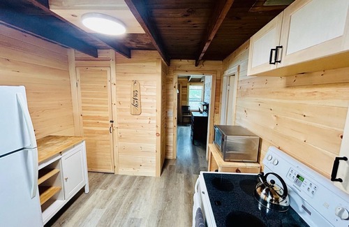 Dedham Cabina | Private 3BR Lakefront Cottage on Green Lake @ Jenkins Beach #3