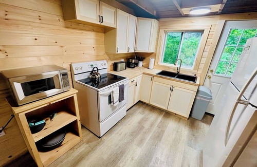 Dedham Cabina | Private 3BR Lakefront Cottage on Green Lake @ Jenkins Beach #3