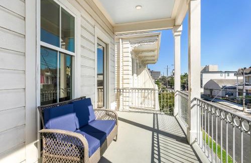 Faubourg Lafayette Apartamento | Private 3BR on Carondelet by Hosteeva