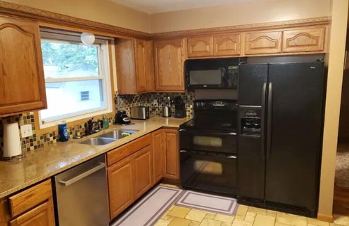 Eagan Casa | Private 4-Bedroom Home in Quiet Neighborhood