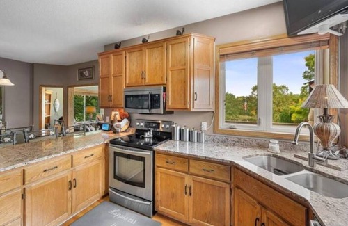 Rosemount Casa | Private 4 BR Home * Pool * Hot tub *Arcade