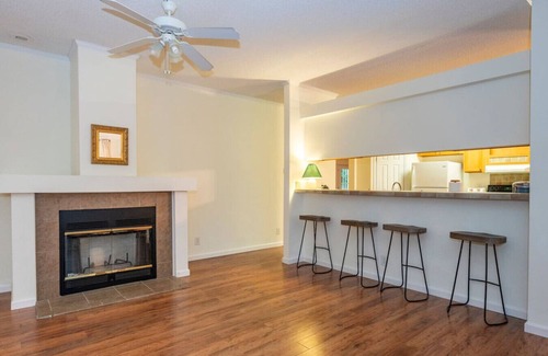 Concord Casa | Private 4BR Oasis | 2 KNG BDs | 4 TVs | Free Wi-Fi