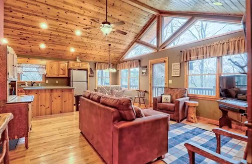 Tarheel Cabina | Private 5 acres - View - Walk to Lake