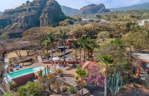 Tepoztlán Casa | Private 5-Bedroom Compound with Pool Tepoztlán Retreat