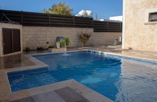 Chlorakas Villa | Private 5BR Villa with Sunset Rooftop, BBQ zone, Private Pool and Quiet Luxury near sea