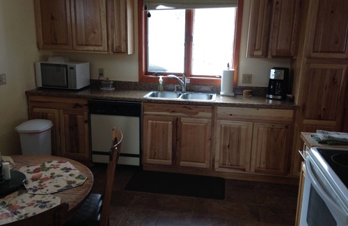 Glenwood Springs Cabaña | The Bear Den cabina privada en el hermoso Acres