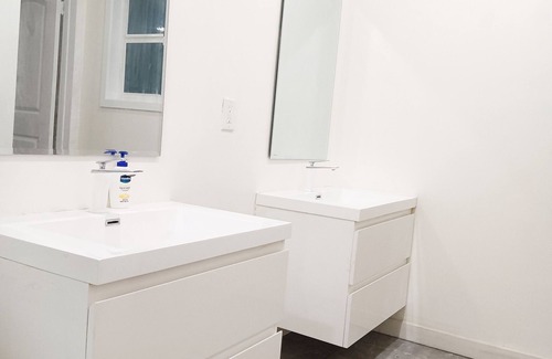 Monterey Park Casa | Private Access Big Master Suite
