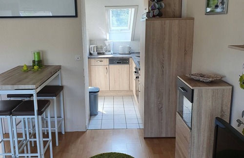 Leverkusen Apartamento | Alojamiento privado en un BR 2. Dachgeschosswohnung. Para 2 máx. 3 Pers.