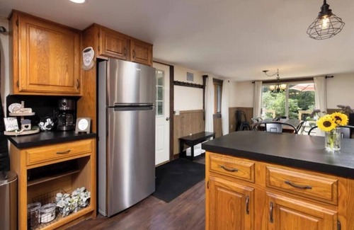 Athol Casa | Private Adirondack Bear Retreat
