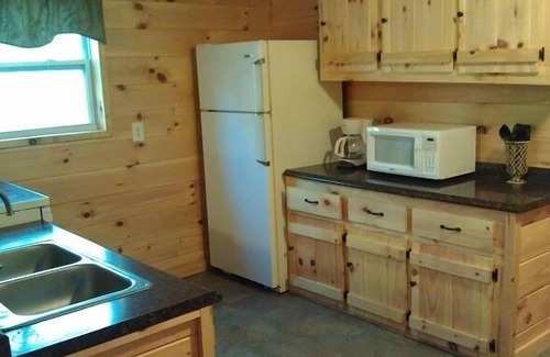 Blanche Manor Ranch Cabina | Alojamiento privado asequible en Blanche Manor Horse Ranch