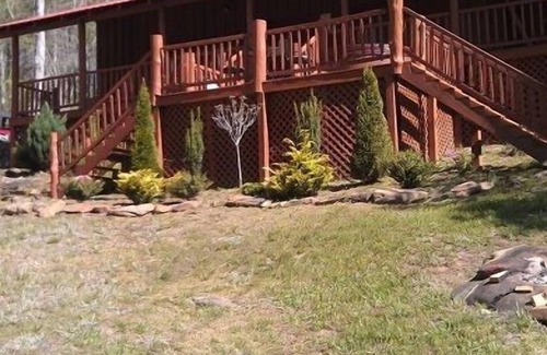 Blanche Manor Ranch Cabina | Alojamiento privado asequible en Blanche Manor Horse Ranch