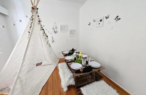 Burnaby Villa | Private Airconditioned 2 Bedroom Home Private Parking