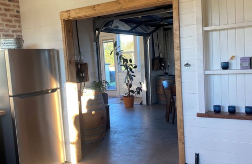 Carlton Casa | Private and charming space in Wine Country, a perfect wine tasting base camp.
