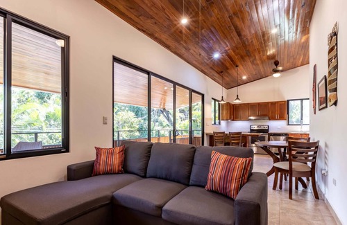 Garabito Casa | Private and Cozy