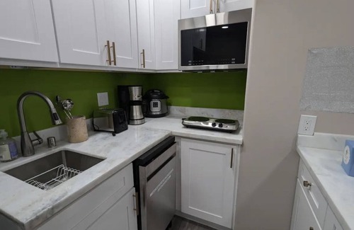 Northside Casa | Private and peaceful Studio in central San Jose
