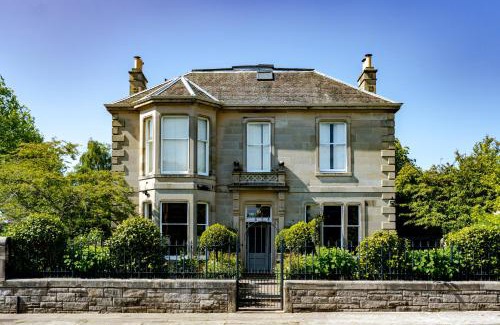 Ellemford Casa | Private and Prestigious Luxury Home