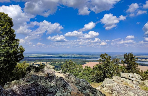 Morrilton Casa | Impresionantes vistas del río Arkansas desde Edge House.