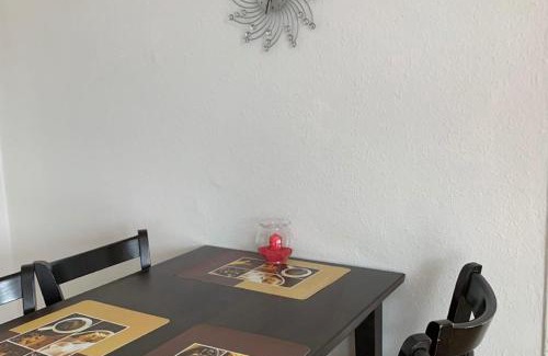 Ricklingen Apartamento | Private Apartment
