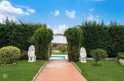 Setubal Apartamento | Vrbo Property
