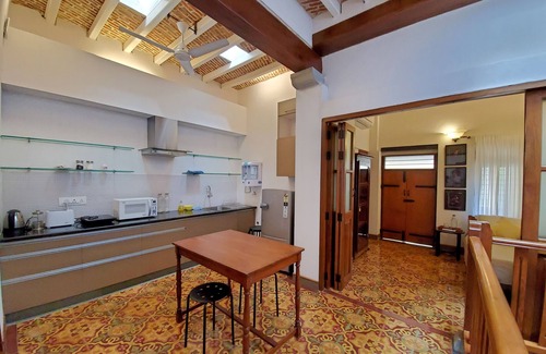 Pondicherry Beach Apartamento | Private apartment in a restored cottage of a family estate with pool