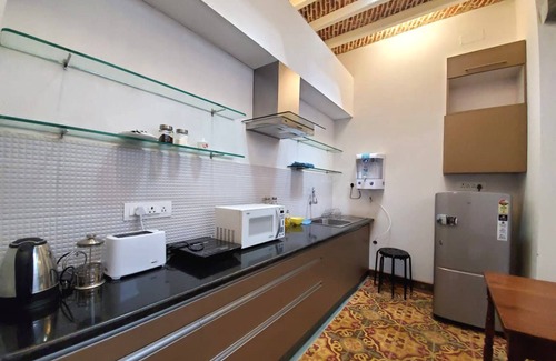 Pondicherry Beach Apartamento | Private apartment in a restored cottage of a family estate with pool