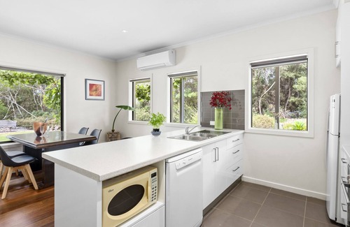 Torquay Apartamento | Private Apartment in Resort Style Estate