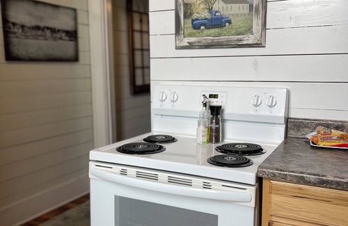 Livingston Apartamento | Private apartment in the completely restored & oldest Livingston Sq building.