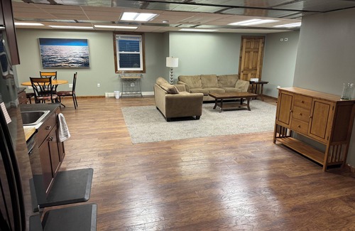 Albany Apartamento | Private Apartment Sleeps 6+, Capital Region near everything!