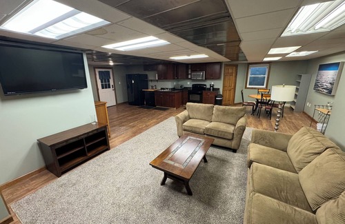 Albany Apartamento | Private Apartment Sleeps 6+, Capital Region near everything!