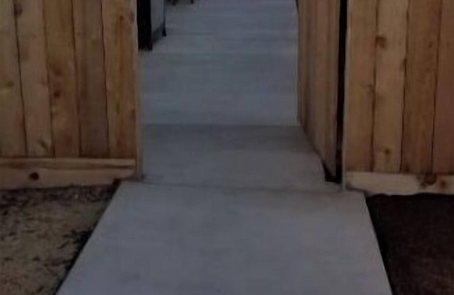 Clovis Apartamento | Private apartment style suite. Close to National Parks.
