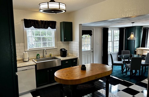 Historic District Apartamento | Private apt historic downtown yr. 1892