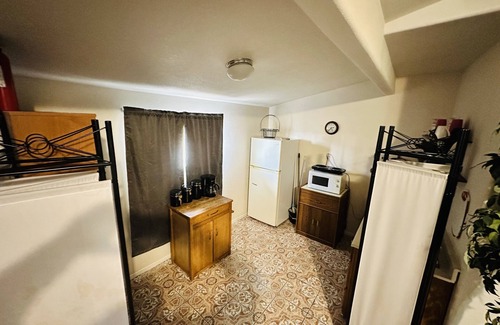 Paradise Apartamento | PRIVATE attached studio near AIRPORT!