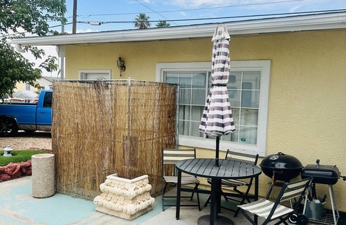 Paradise Apartamento | PRIVATE attached studio near AIRPORT!