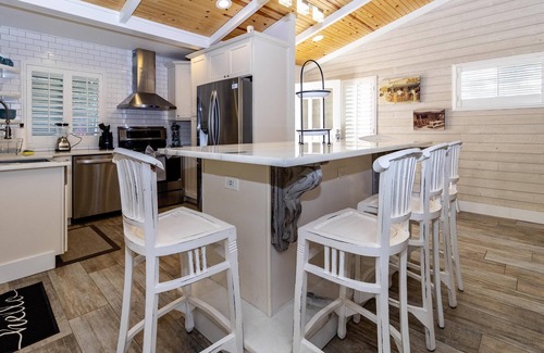 St. Augustine Beach Cabaña | Private Beach Oasis, sleeps 4- Hot Tub! Heated Pool Available