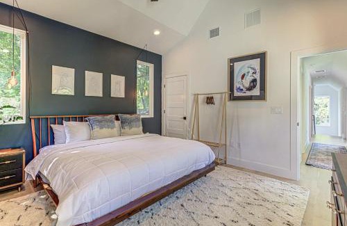 Govalle Casa | Private Backyard Short & Long Stays in East ATX