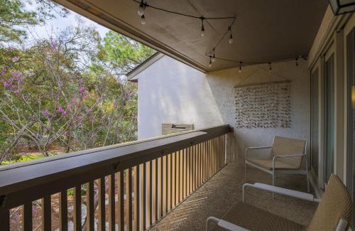 Baynard Oaks Villa | Private Balcony, Walk to Beach, South Beach, BV1670