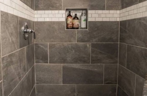 Westland Apartamento | Private Basement Gem with Fast Wi-Fi in Westland!